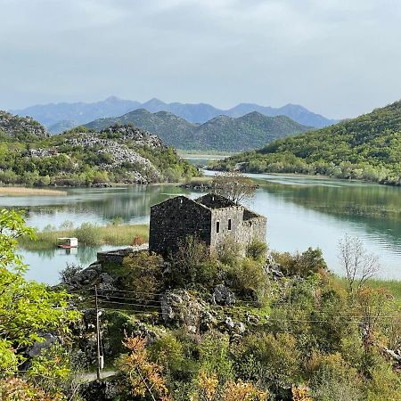 הוילה Dodosi Lake House Puro מראה חיצוני תמונה