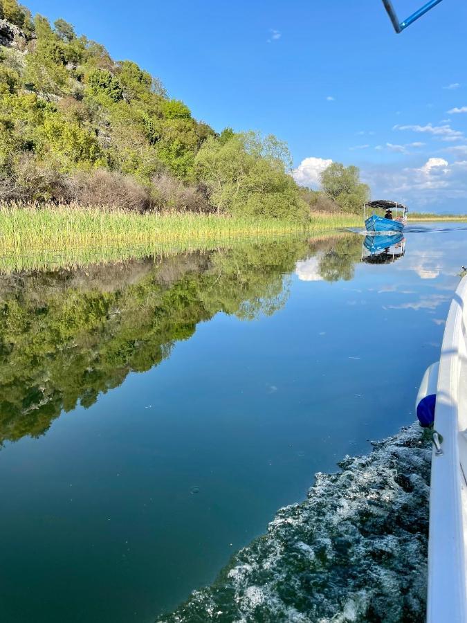 הוילה Dodosi Lake House Puro מראה חיצוני תמונה