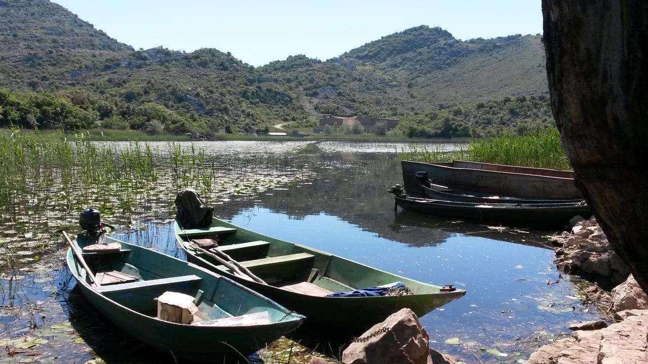 הוילה Dodosi Lake House Puro מראה חיצוני תמונה